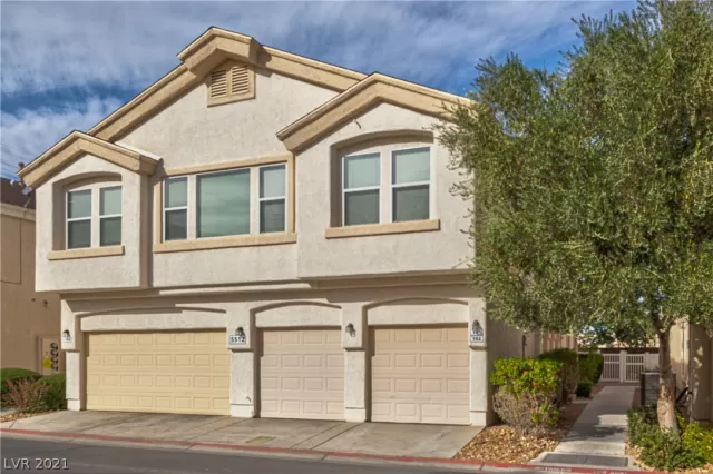 MLS: 2350682 Condo For Sale