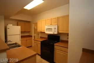 Photo #2: 2350702 Listing 