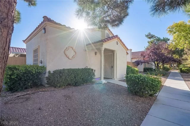 MLS: 2350708 Condo For Sale
