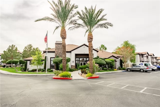 MLS: 2350719 Condo For Sale