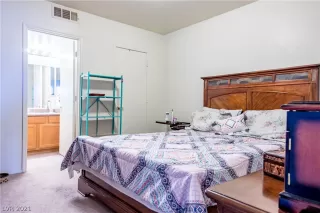 Photo #1: 2350719 Listing 