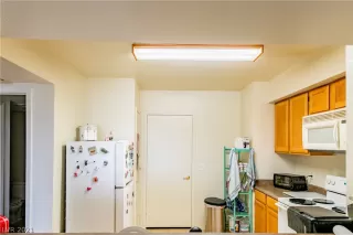 Photo #4: 2350719 Listing 