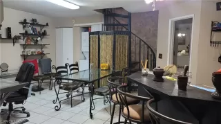 Photo #2: 2350724 Listing