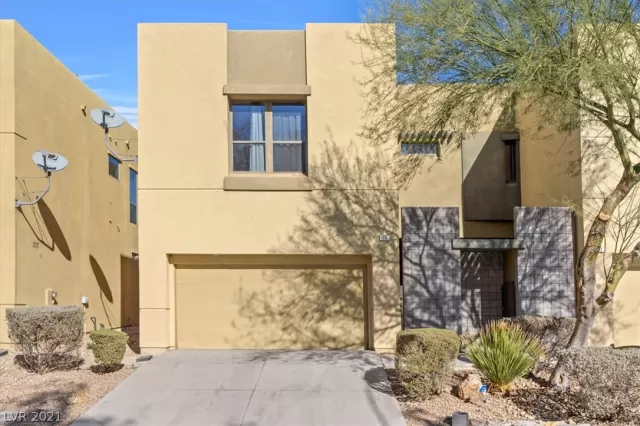 MLS: 2350726 Condo For Sale