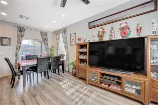 Photo #3: 2350769 Listing 