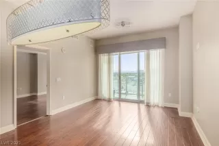 Photo #6: 2350778 Listing 