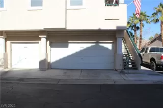 Photo #1: 2350803 Listing