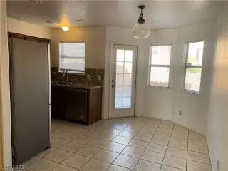 Photo #4: 2350867 Listing 