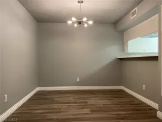 Photo #2: 2350874 Listing 