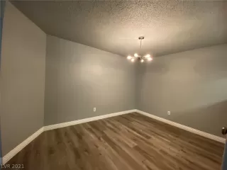 Photo #3: 2350874 Listing 