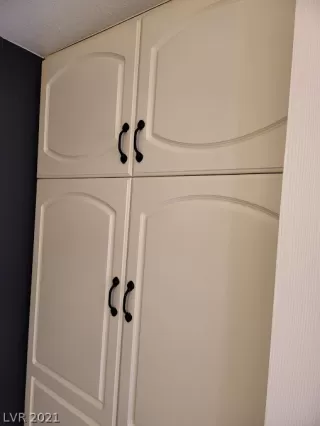 Photo #6: 2350935 Listing