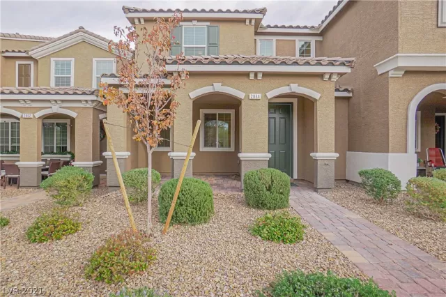 MLS: 2350937 Condo For Sale