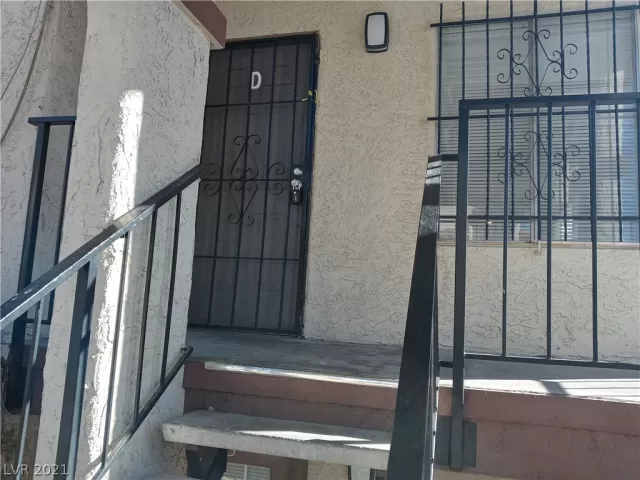 MLS: 2350965 Condo For Sale