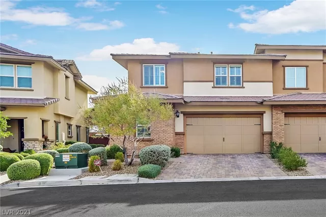 MLS: 2350971 Condo For Sale