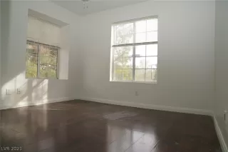 Photo #2: 2350973 Listing 