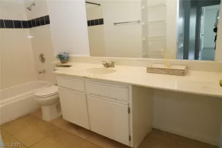 Photo #6: 2350973 Listing 