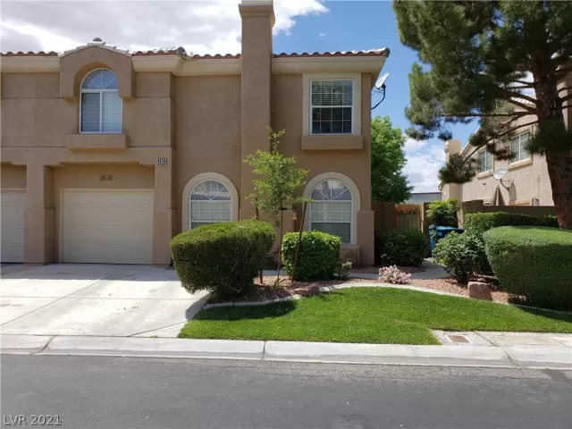 MLS: 2350975 Condo For Sale