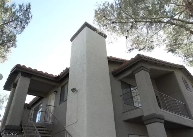 MLS: 2350976 Condo For Sale