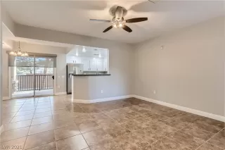 Photo #1: 2350987 Listing