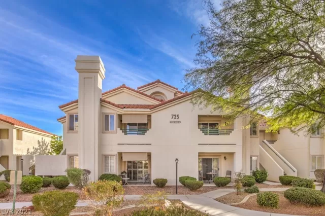 MLS: 2350990 Condo For Sale