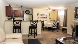 Photo #1: 2351006 Listing