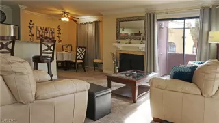 Photo #2: 2351006 Listing