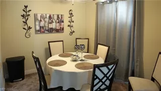 Photo #4: 2351006 Listing