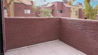 Photo #6: 2351006 Listing