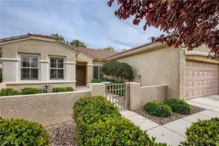 Photo #2: 2351014 Listing