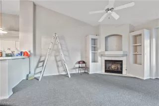 Photo #3: 2351043 Listing