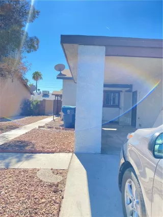 Photo #3: 2351098 Listing 