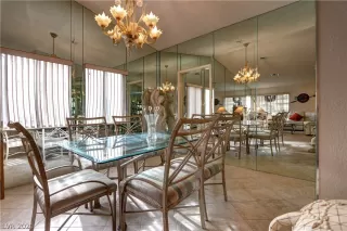 Photo #4: 2351111 Listing 