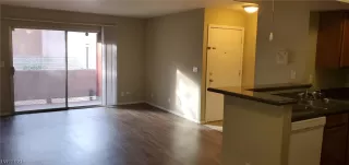 Photo #3: 2351187 Listing 