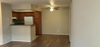 Photo #4: 2351187 Listing 