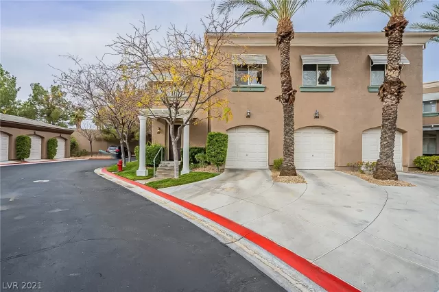 MLS: 2351195 Condo For Sale