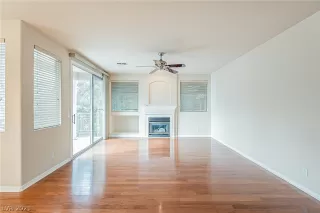 Photo #2: 2351195 Listing