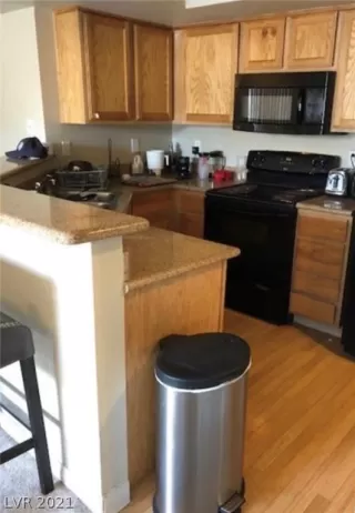 Photo #3: 2351214 Listing 