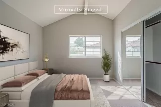 Photo #2: 2351221 Listing