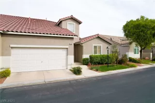 Photo #1: 2351248 Listing