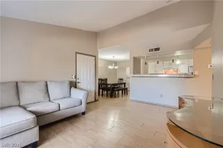 Photo #2: 2351251 Listing