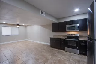 Photo #2: 2351282 Listing 