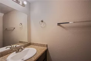 Photo #6: 2351282 Listing 