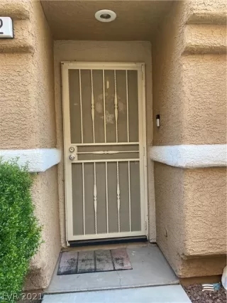 Photo #1: 2351287 Listing