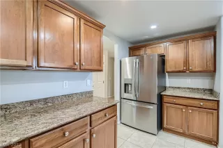 Photo #6: 2351294 Listing 