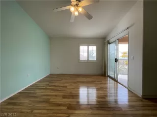 Photo #2: 2351353 Listing 