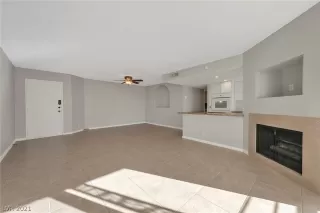 Photo #3: 2351362 Listing 