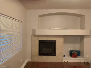 Photo #3: 2351372 Listing