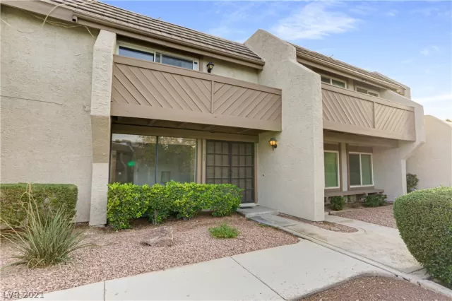 MLS: 2351374 Condo For Sale