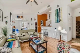 Photo #2: 2351393 Listing