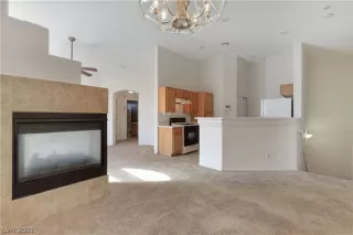 Photo #3: 2351398 Listing 